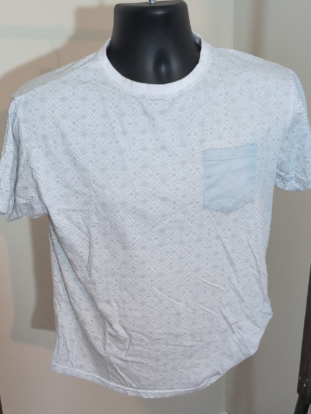Soul Star | Men's Light Grey Geo Pocket Crew Neck T-Shirt